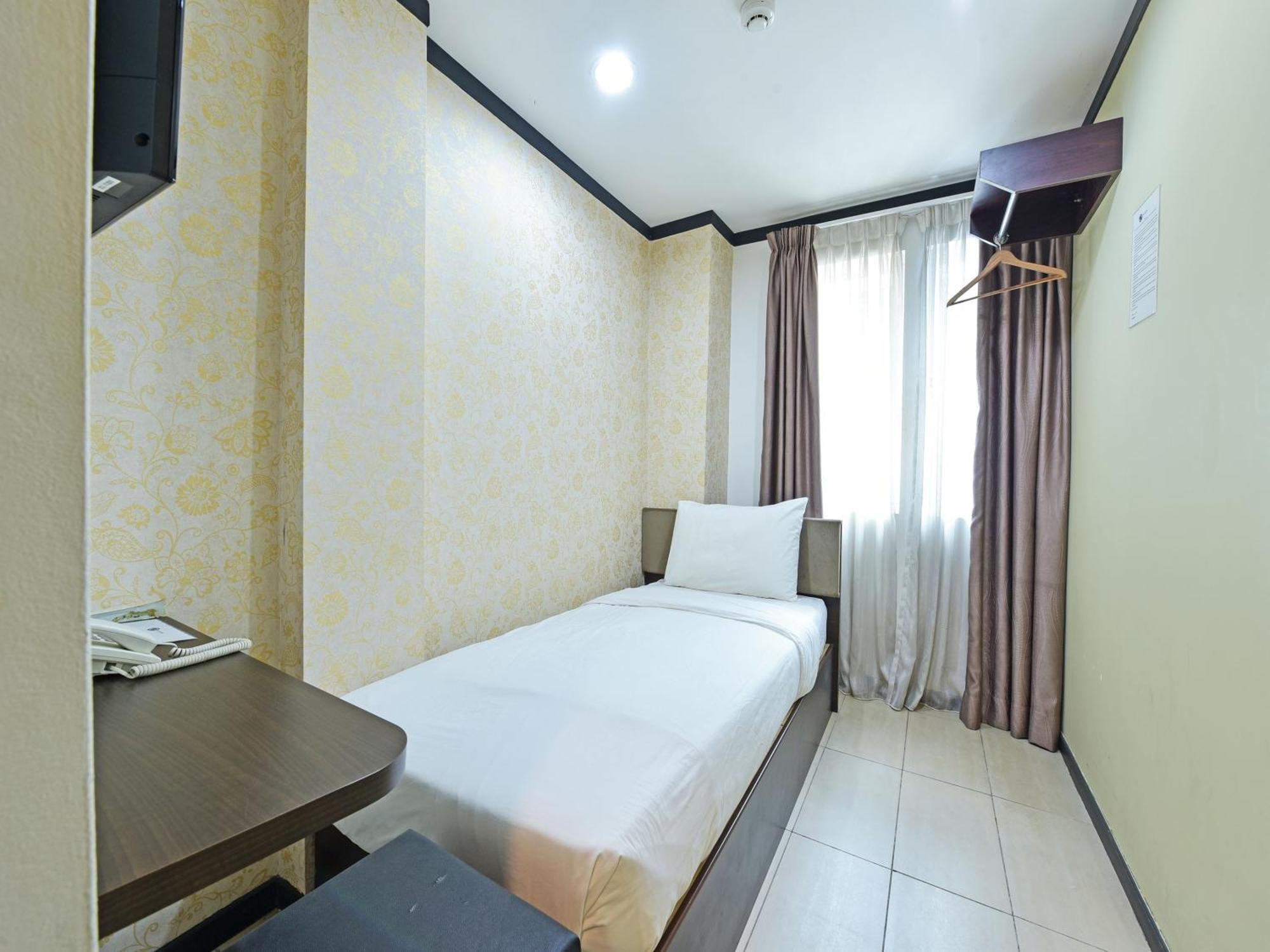 Oyo 91009 One Enigma Hotel Kuala Lumpur Exterior photo