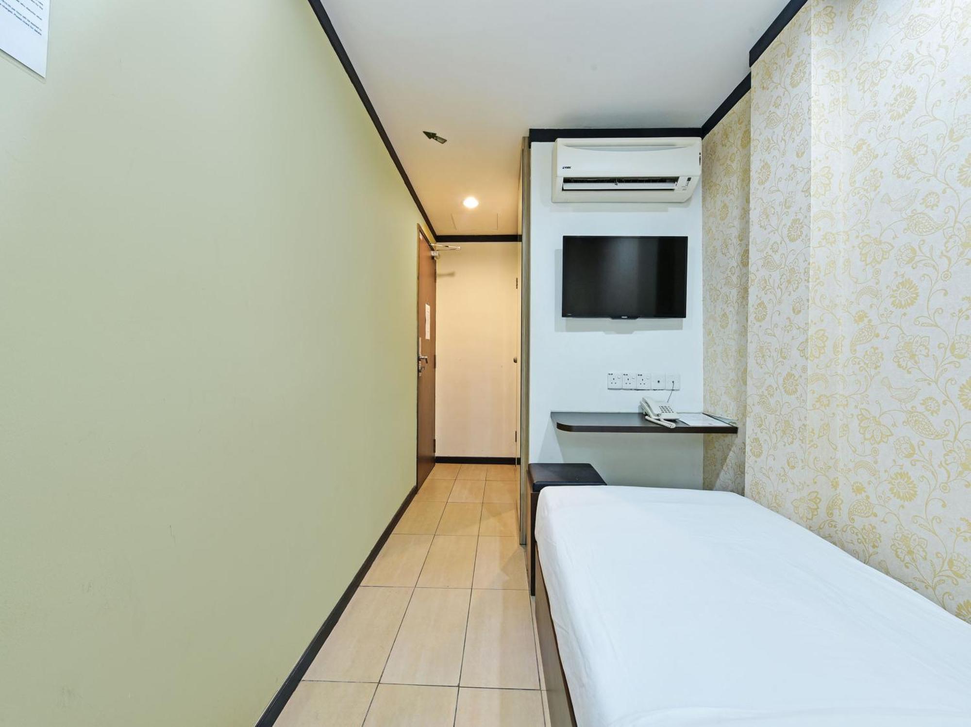 Oyo 91009 One Enigma Hotel Kuala Lumpur Exterior photo